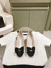 CC HIGH HEELS WHITE CALFSKIN AND FABRIC